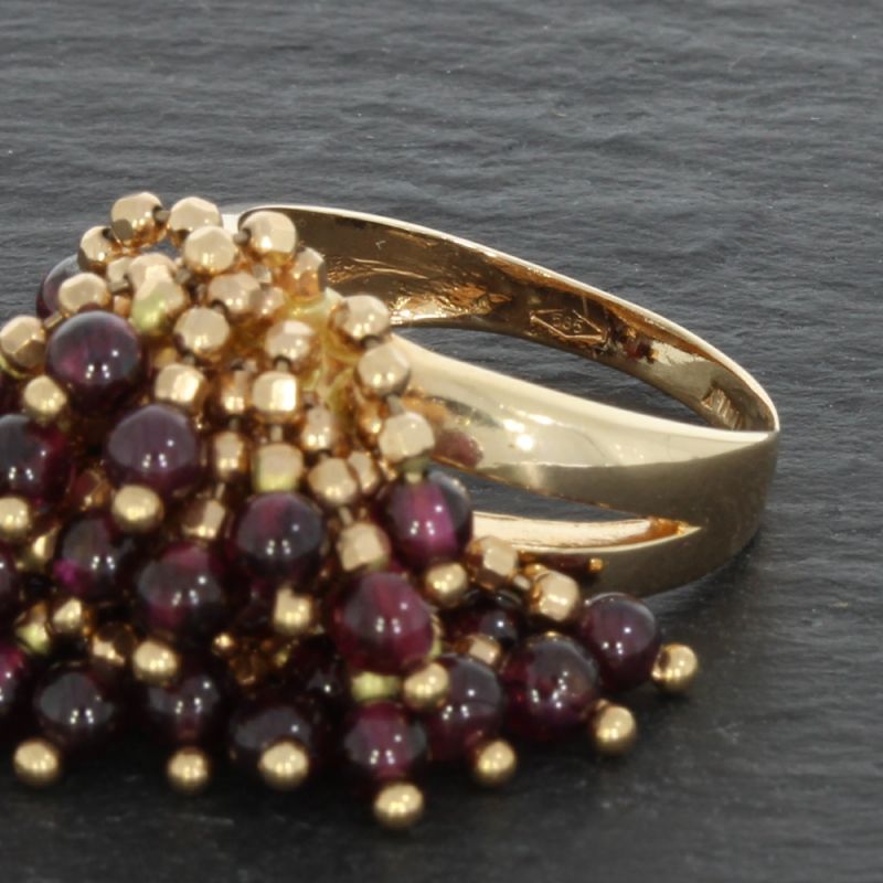 Verspielter Granat Kugel Ring Rotgold 585 14 Karat