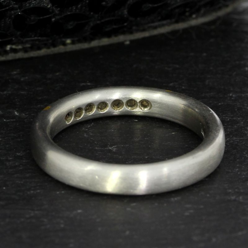 950er Platinring mit Goldintarsien, Diamanten & Rubinen