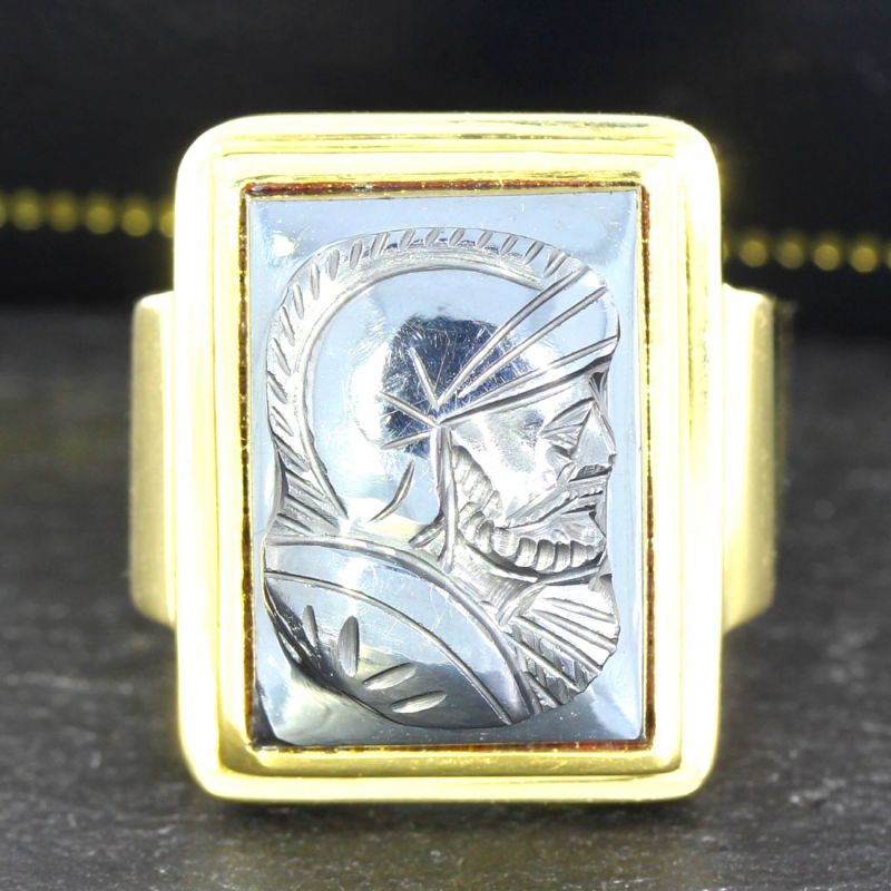 585er Goldring mit Hämatit Kriegermotiv
