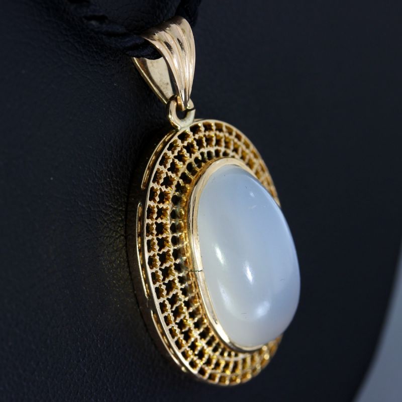Mondstein Anhänger Gelbgold 585 14 Karat 