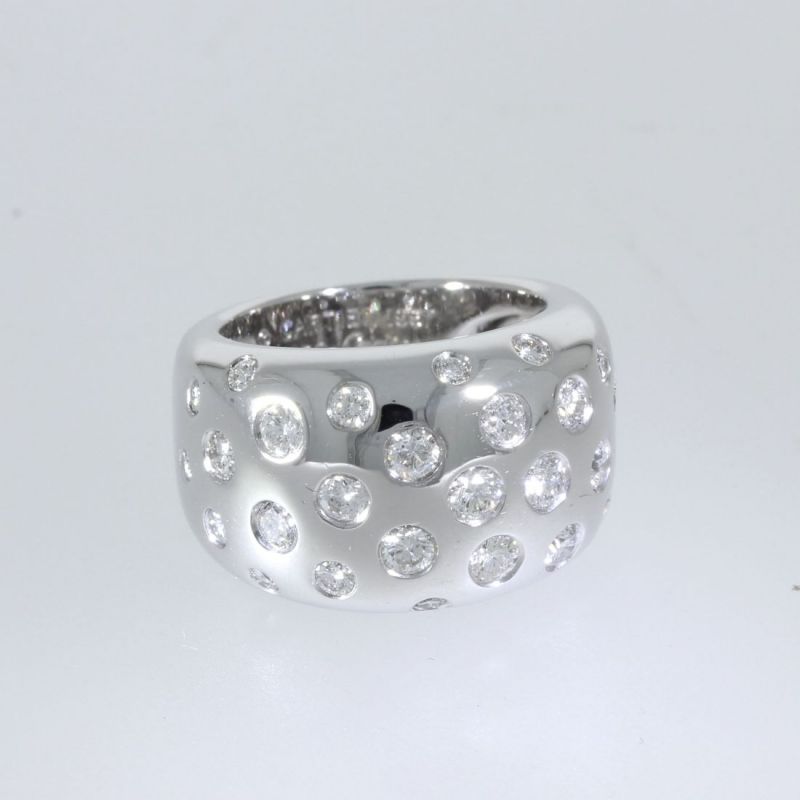 Brillantring  Cartier  -Nouvelle Vague-  18 Karat Weißgold Ring mit 28 Brillanten 1,3 ct