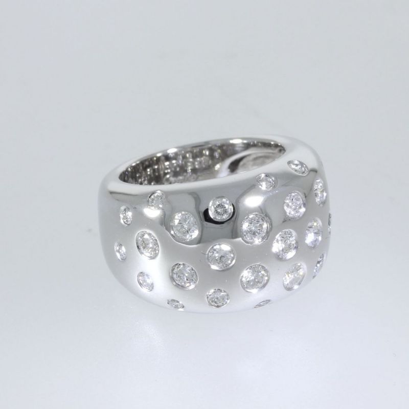 Brillantring  Cartier  -Nouvelle Vague-  18 Karat Weißgold Ring mit 28 Brillanten 1,3 ct
