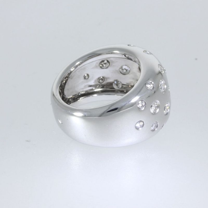 Brillantring  Cartier  -Nouvelle Vague-  18 Karat Weißgold Ring mit 28 Brillanten 1,3 ct