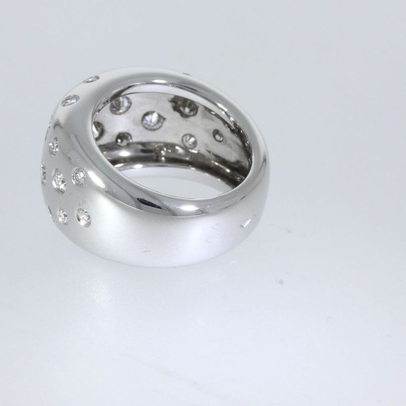 Brillantring  Cartier  -Nouvelle Vague-  18 Karat Weißgold Ring mit 28 Brillanten 1,3 ct